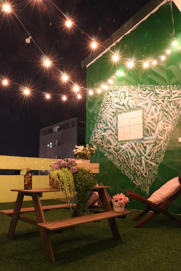 T-Life Hostel Тайчжун Экстерьер фото