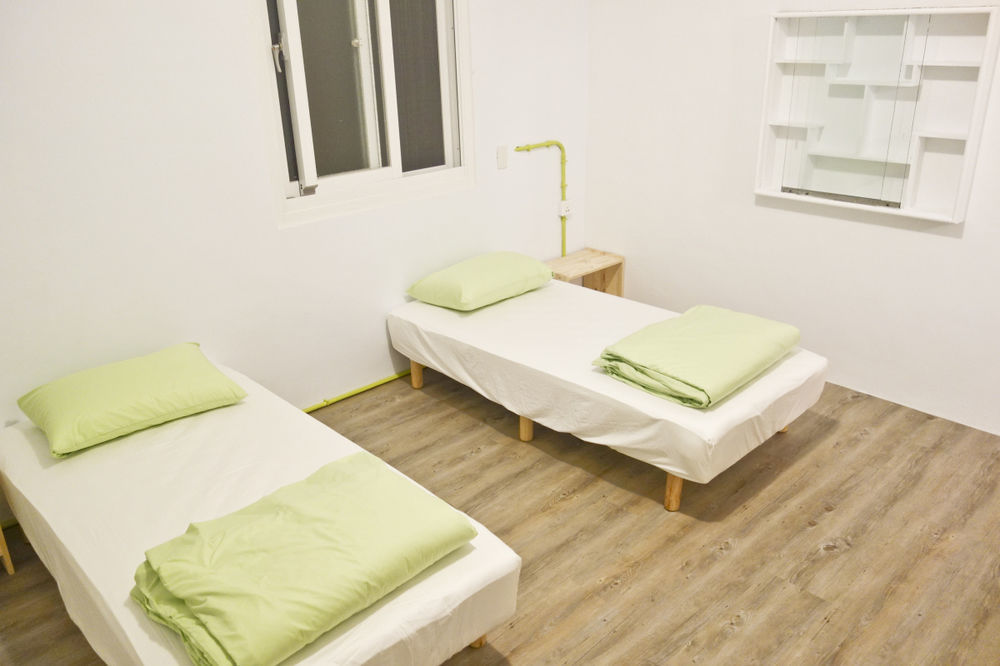 T-Life Hostel Тайчжун Экстерьер фото